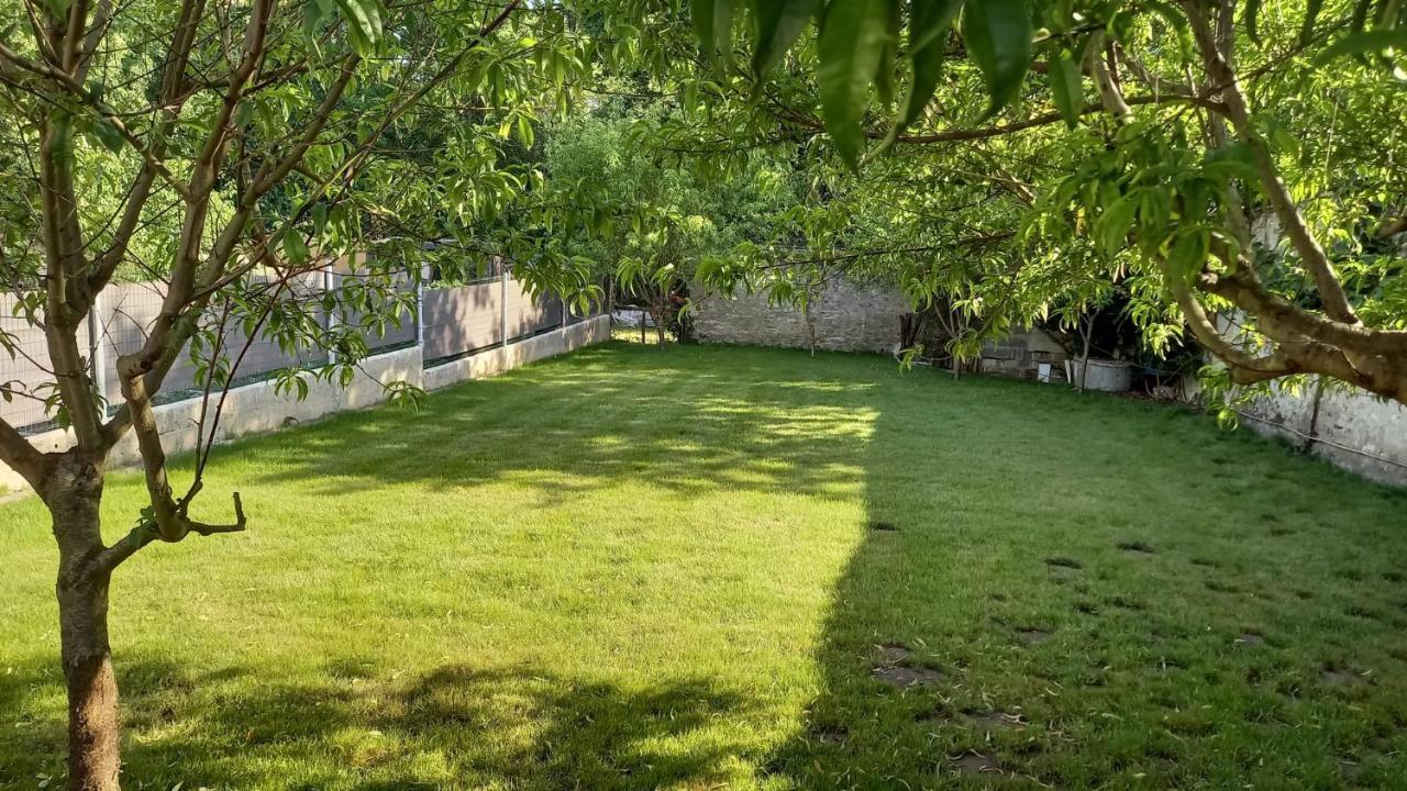 Le Gite Des Murmures Urcel Exterior foto